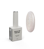 NAILSOFTHENIGHT Holographic Top Cat eye