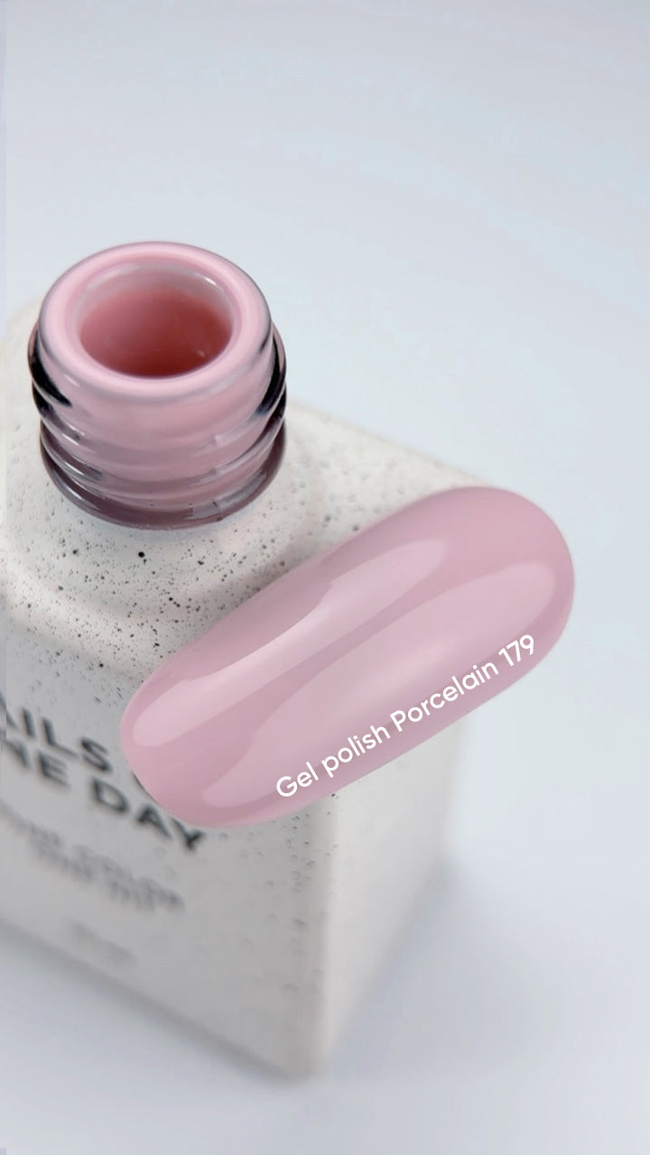NAILSOFTHEDAY Gel Polish Porcelain, 10ml