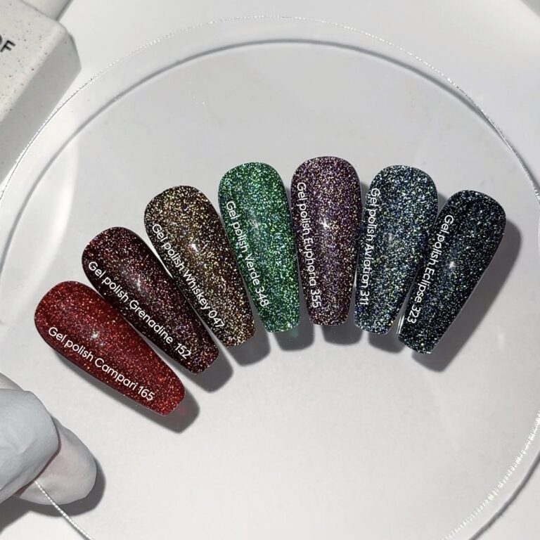 NAILSOFTHEDAY Reflective gel polish Verde, 10 ml