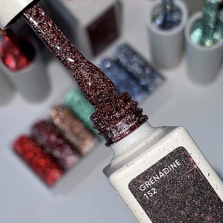 NAILSOFTHEDAY Reflective gel polish Grenadine, 10 ml