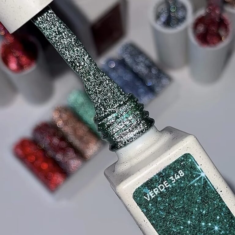 NAILSOFTHEDAY Reflective gel polish Verde, 10 ml