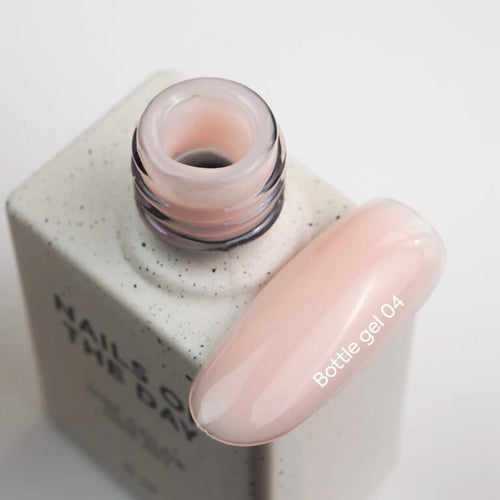 NAILSOFTHEDAY Bottle gel 04
