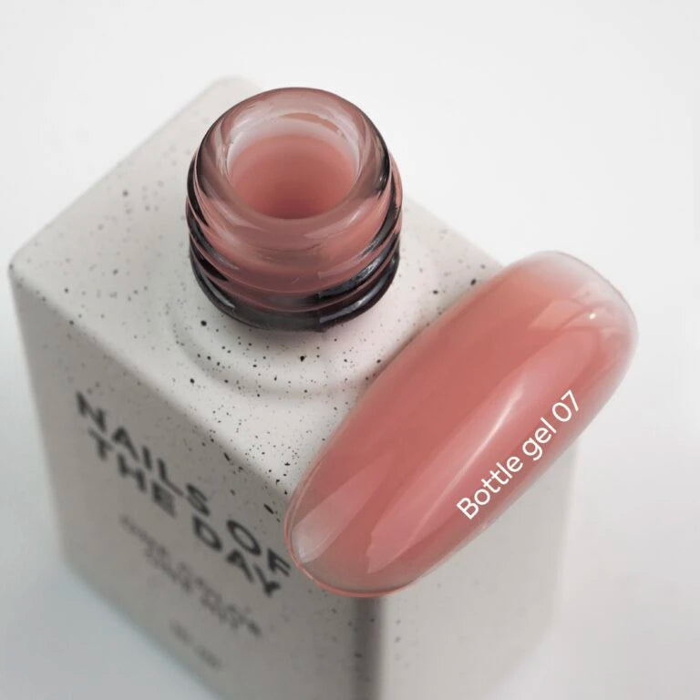 NAILSOFTHEDAY Bottle gel 07, 10 ml
