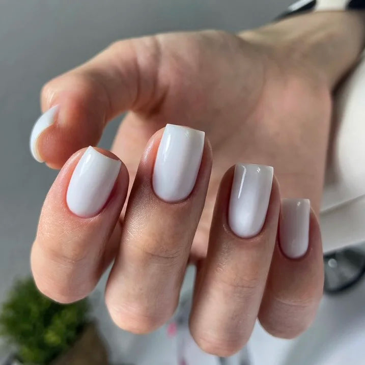 NAILSOFTHEDAY Bottle gel 01