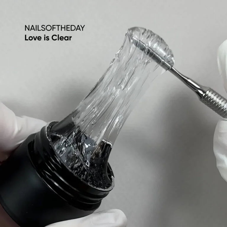 NAILSOFTHEDAY Love is Clear, gelis-želė, 15 g