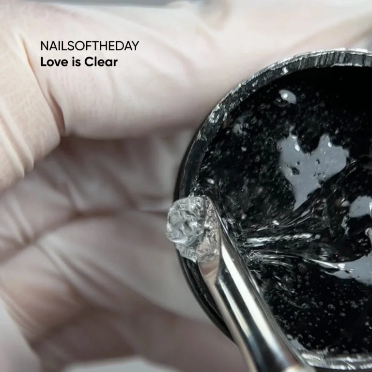 NAILSOFTHEDAY Love is Clear, gelis-želė, 15 g